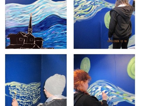 Devon School Visits Van Gogh Exhibition 
